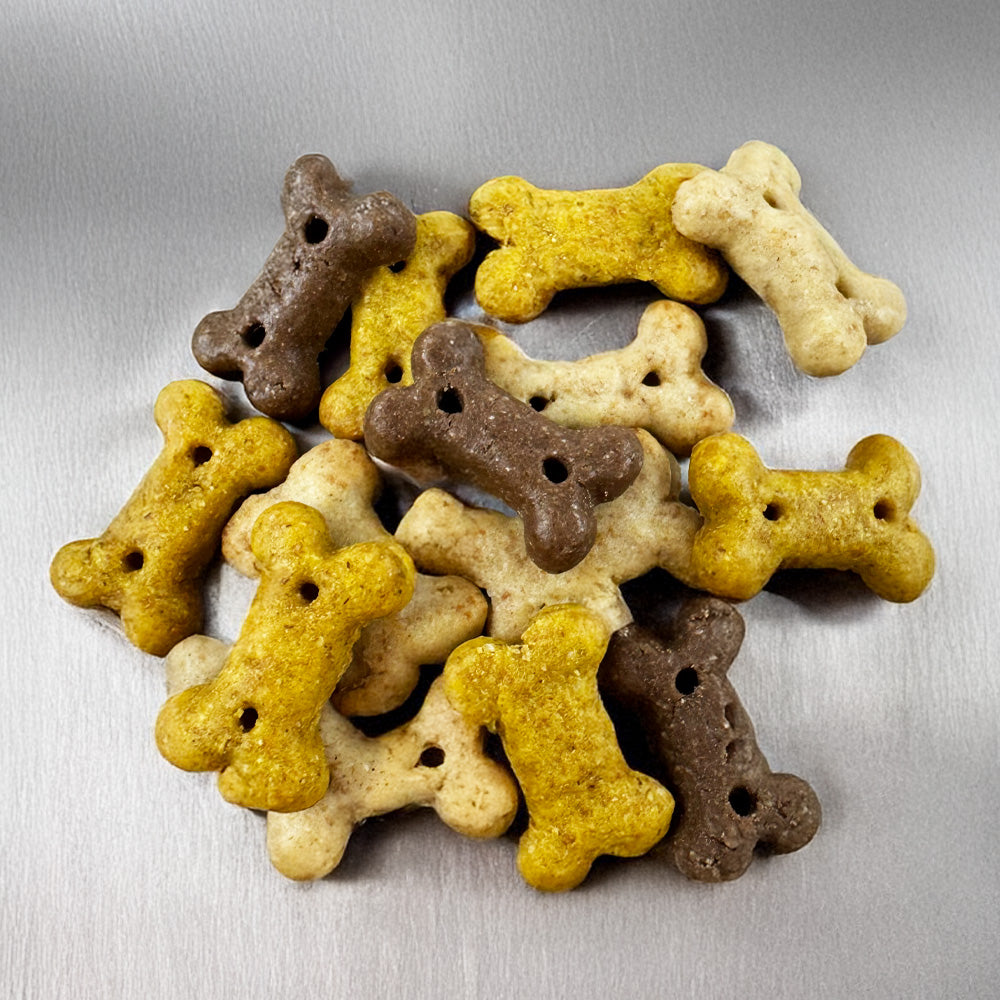 Tas de croquettes pour chien au CBD