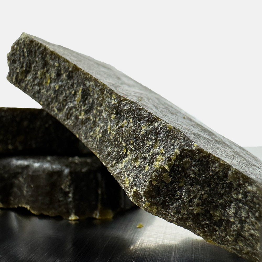 Intérieur d'une tranche d'une plaquette de CBD Crumble